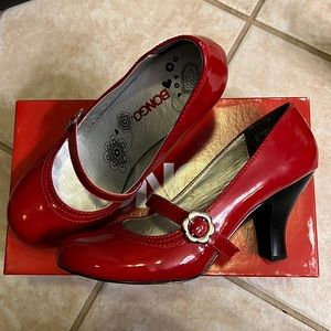 Woman’s Red patent Mary janes